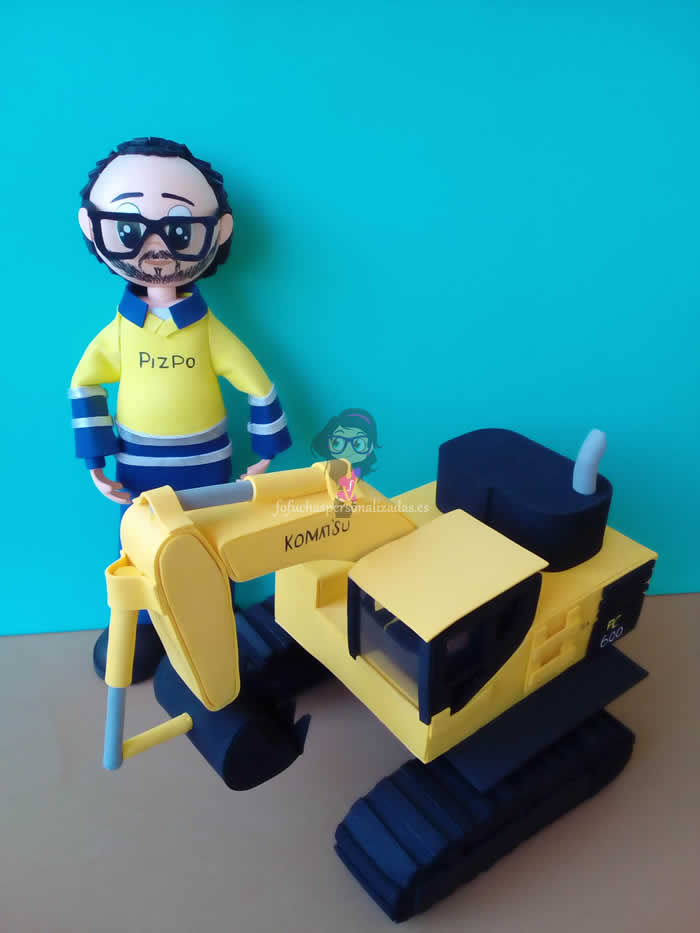 Fofucha con Excavadora